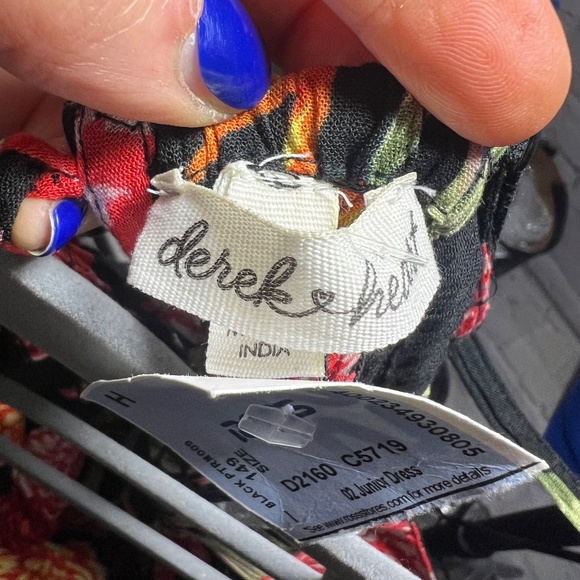 NWT🤩 |•DEREK HEART•| Tropical Floral Lace Up Back Jumpsuit - Picture 5 of 6